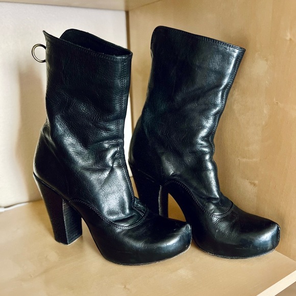 Fiorentini + Baker Black Heeled Leather Boots - Picture 11 of 12